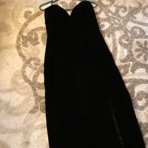 Velvet Sweetheart Strapless sheath with boning